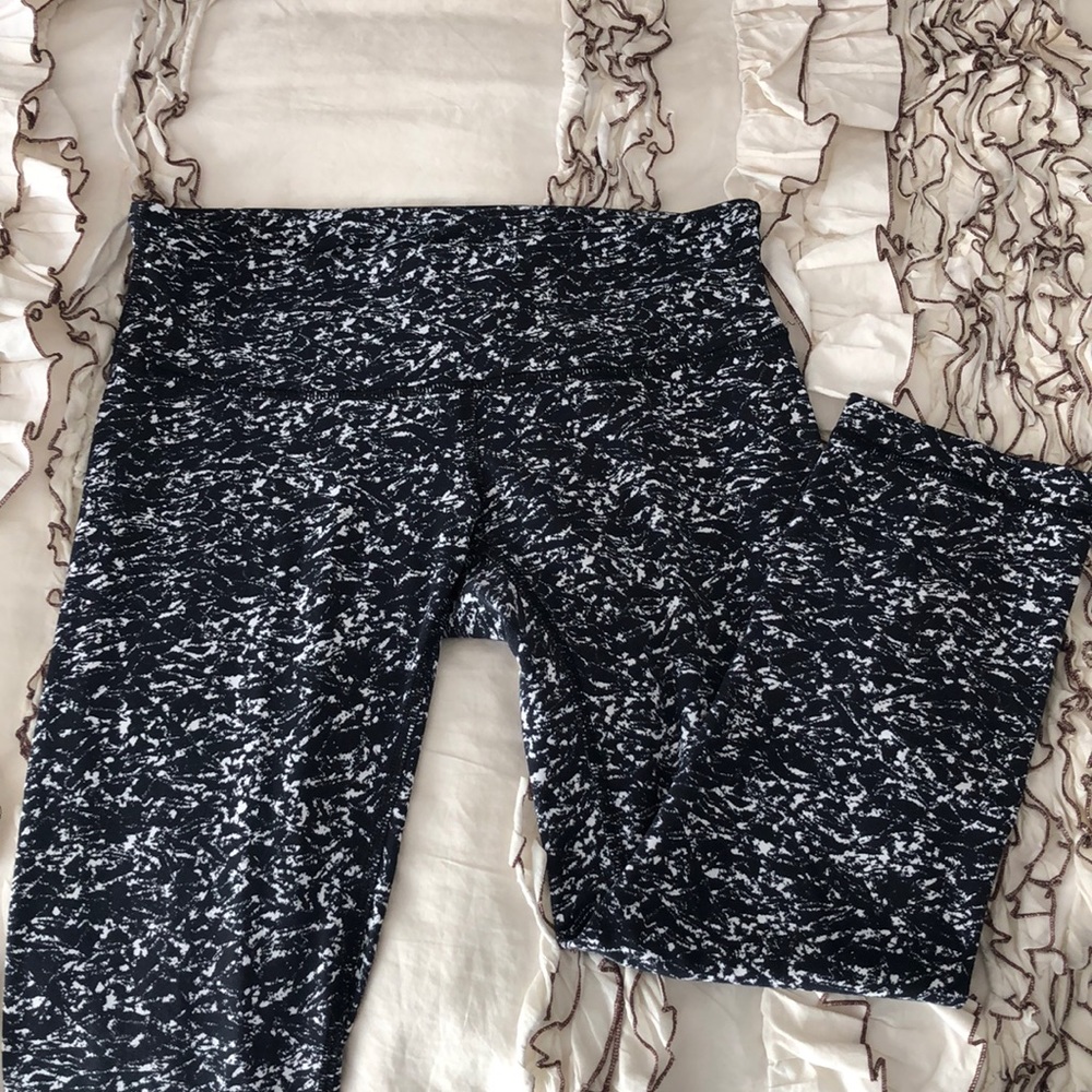 Lululemon Cropped Pants